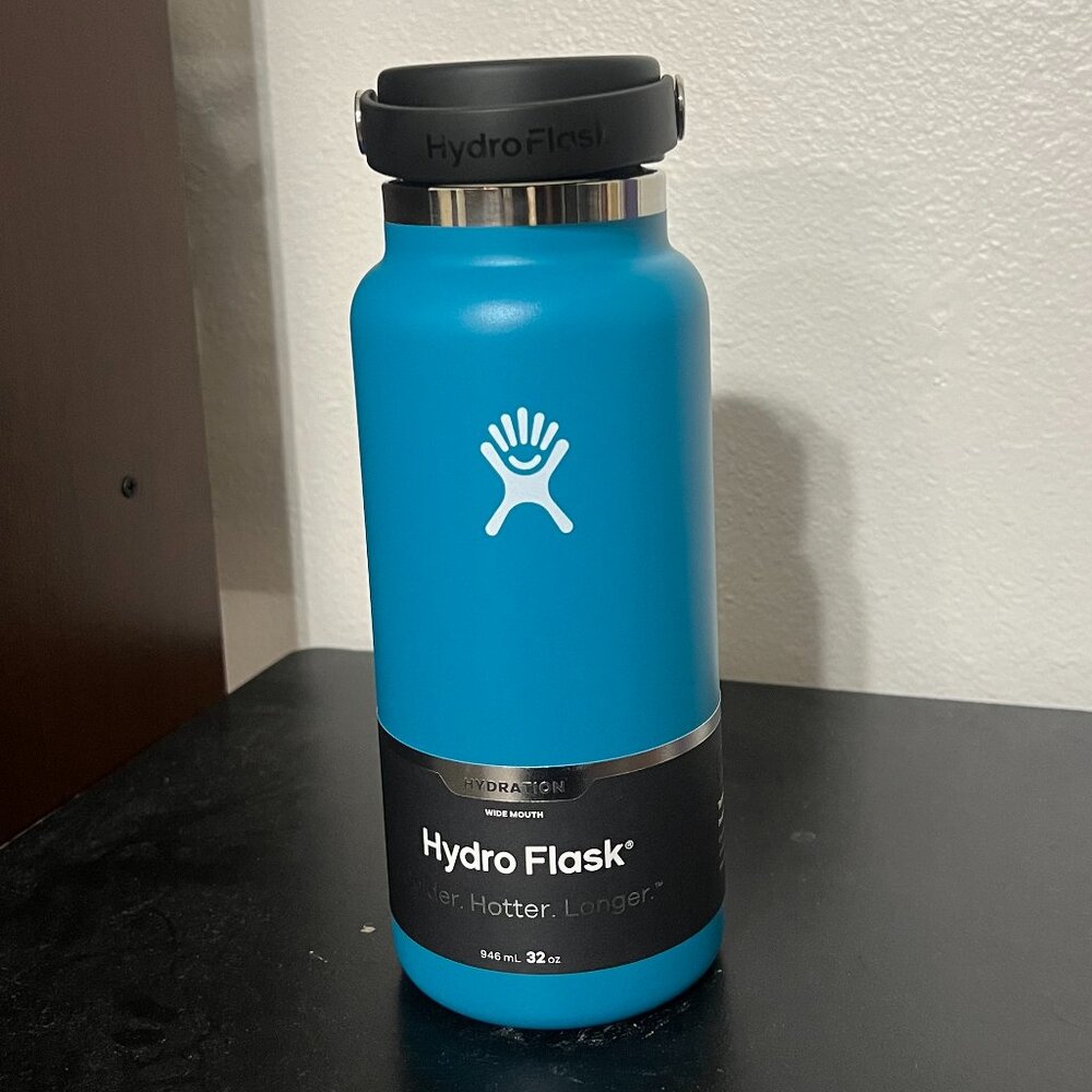 NWT - Hydro Flask 32 oz WIDE FLEX CAP LAGUANA  (MULTIPLE AVAILABLE)